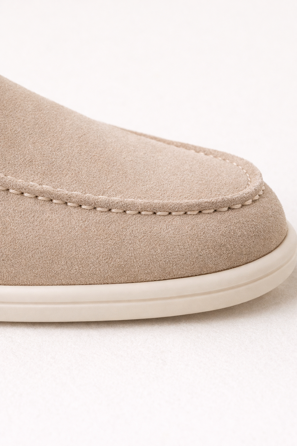 Leonis Suede Loafers Beige